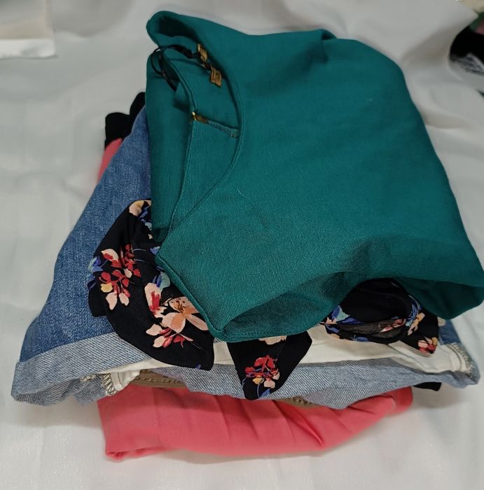 Lote de roupa tamanho M, 6 peças