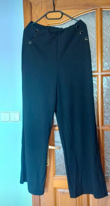 Nowe spodnie szersze proste M/L