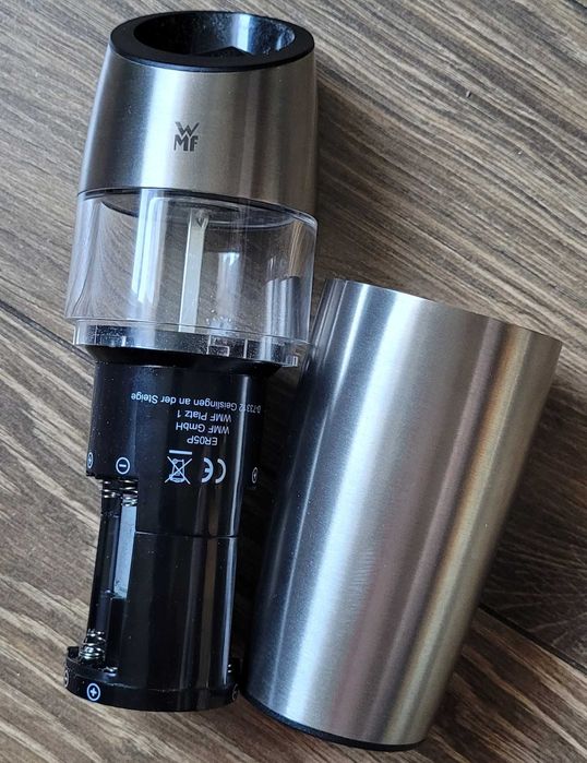 młynek elektryczny WMF Inverta DeLuxe grawitacyjny automat do przypraw