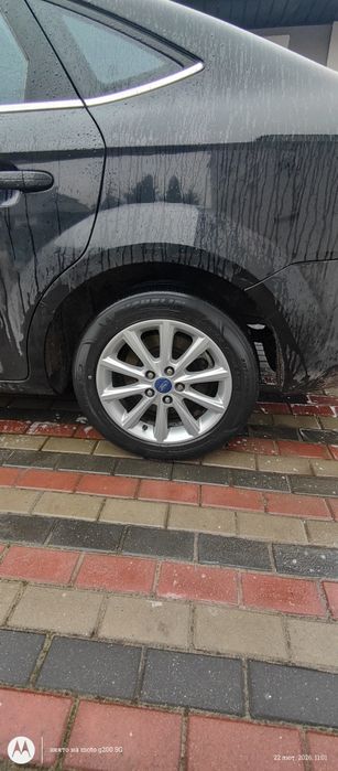 Sprzedam felgi aluminiowe z oponami – oryginalne Ford 5x108 R16