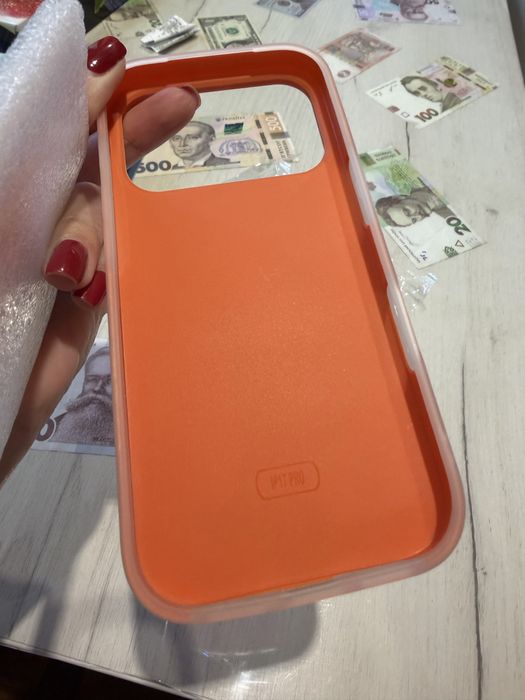 Новий чехол на айфон 17 про