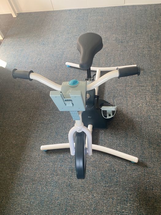 Bicicleta estatica de crianca