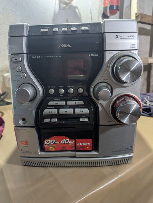 Продам музикальний центр AIWA