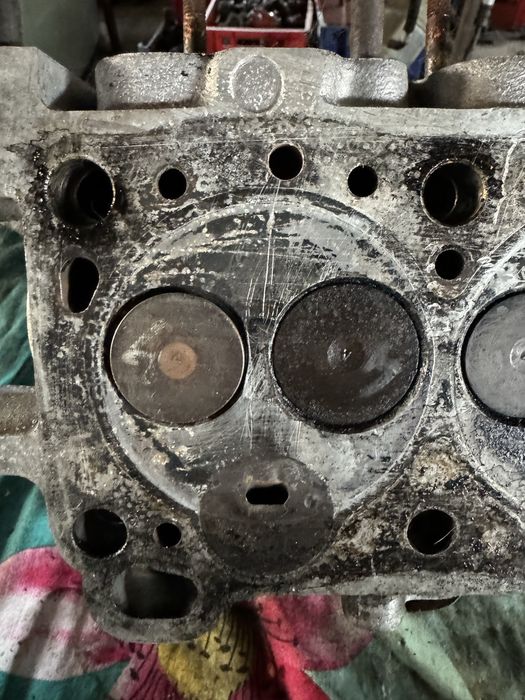 Разборка мазда головка блока 1.7 дизель распредвал  ГБЦ 1.7 D