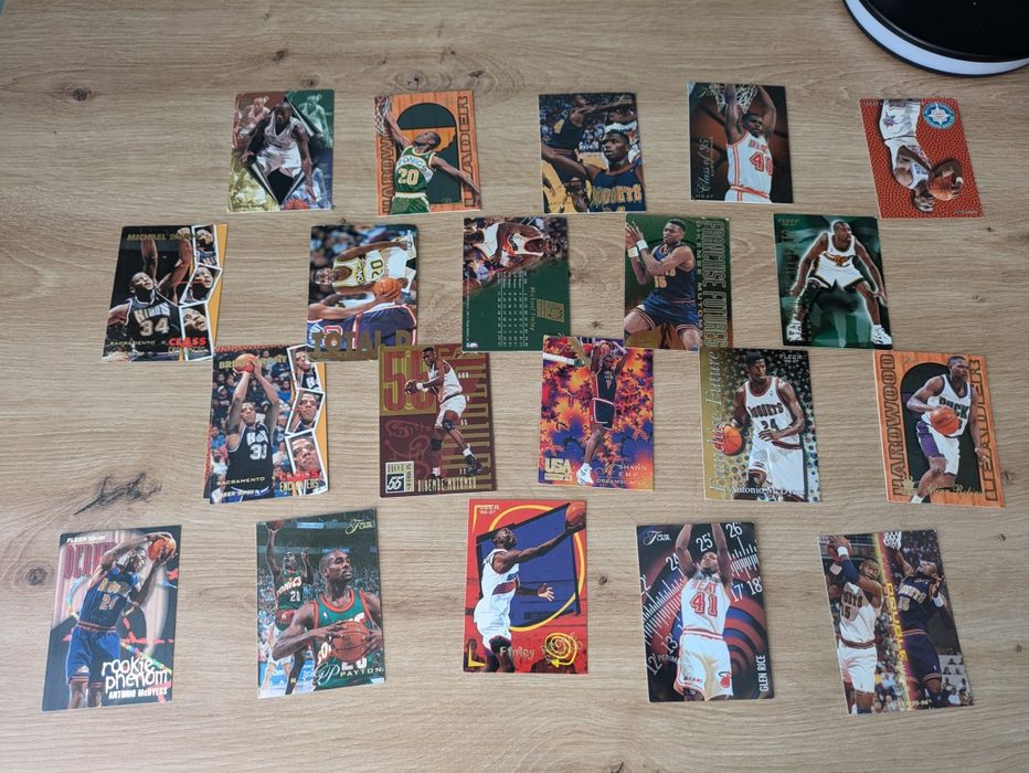 Sprzedam karty NBA lata 90