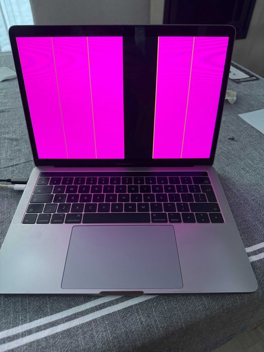 MacBook Pro 13,2. A1706 i5/16G/500G