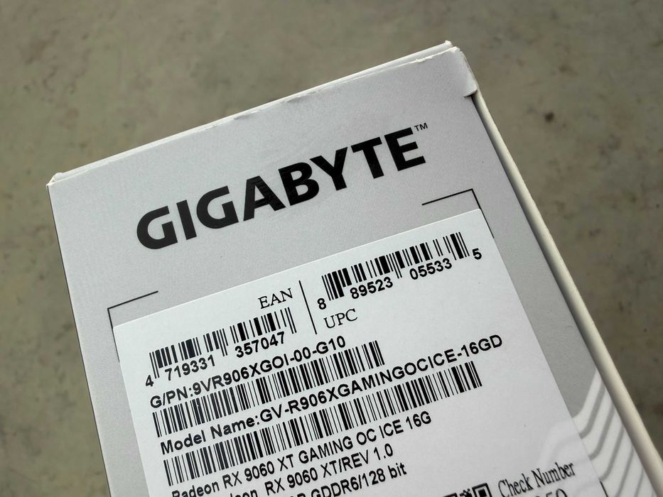 Nowa Gigabyte Radeon RX 9060 XT GAMING OC WHITE 16GB