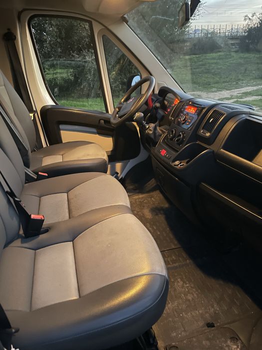 - 7 Lugares.-  Fiat Ducato Maxi 3.0 d  180 Multijet Apenas 168000 kms)