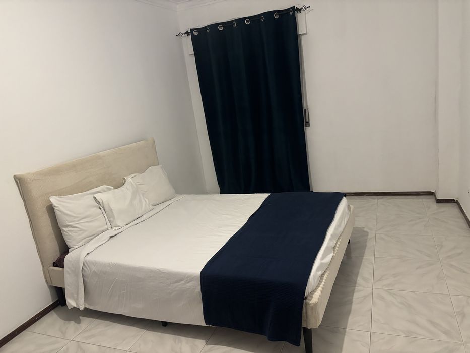 Quartos para casal e solteiros a 10 minutos da estacao
