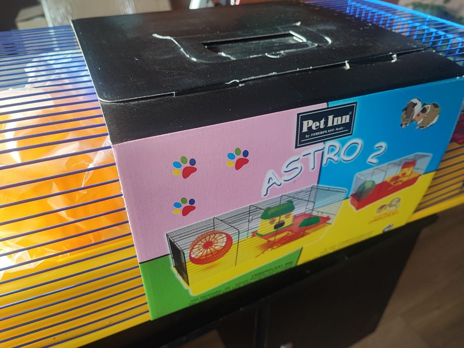 Klatka nowa, dla chomika Astro 2 z wyposażenia