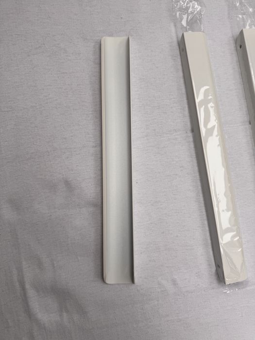 Cztery uchwyty biale Ikea Billsbro 320 mm