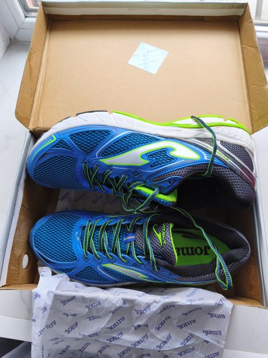 Кросівки бігові Joma 46  розмір