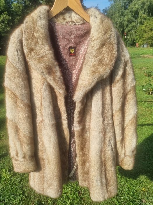Kurtka-futro naturalne z nutrii ,Rzeszowskie Zakłady Futrzarskie,vintage, rozmiar 52,3XL