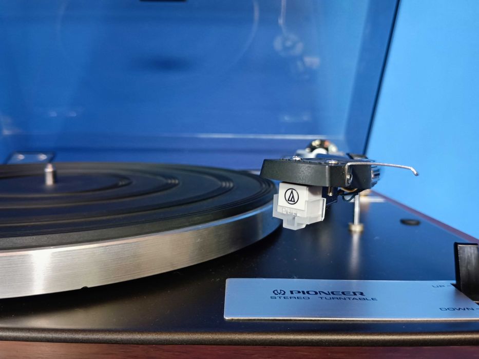 gira-discos PIONEER PL-10