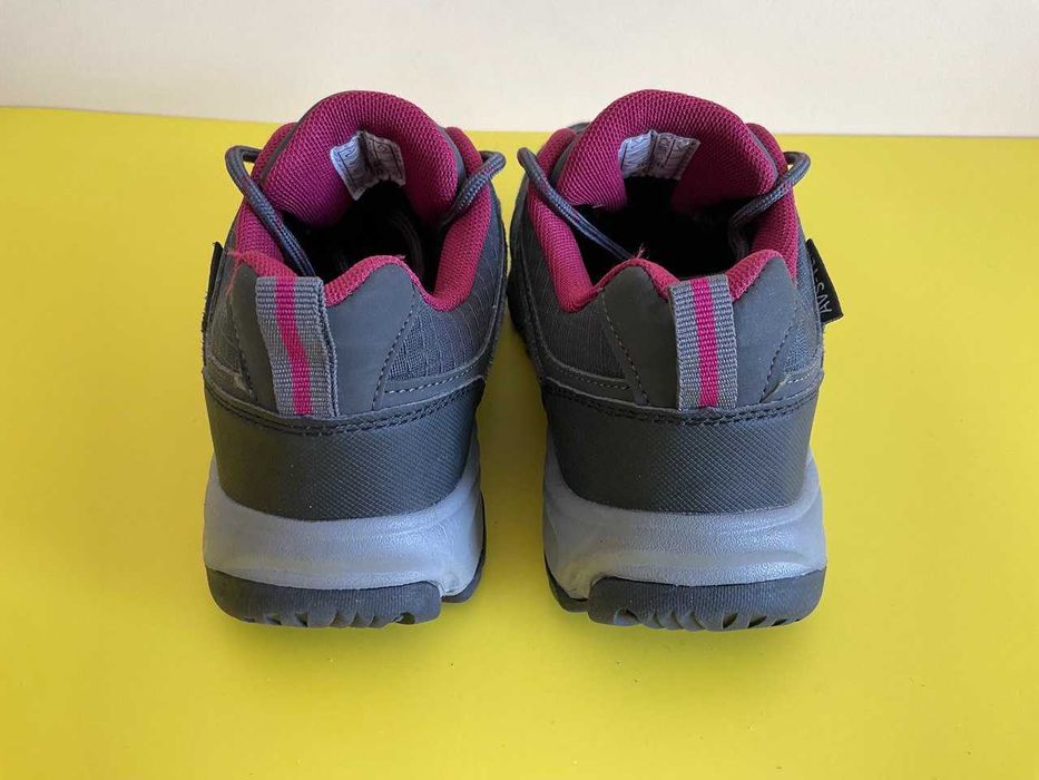 Кросівки шкіряні walkx 37р