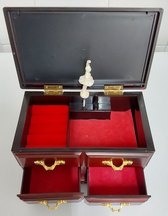 GUARDA JÓIAS VINTAGE,NOVO.MÚSICA E BAILARINA DANÇA.Casa,Quarto,Jóias.