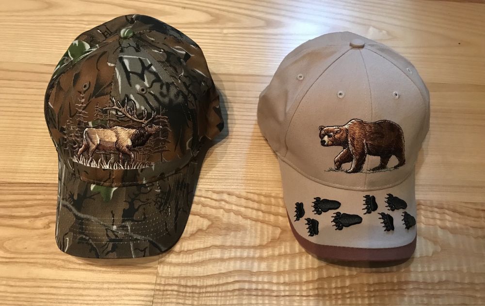 Czapka męska z daszkiem