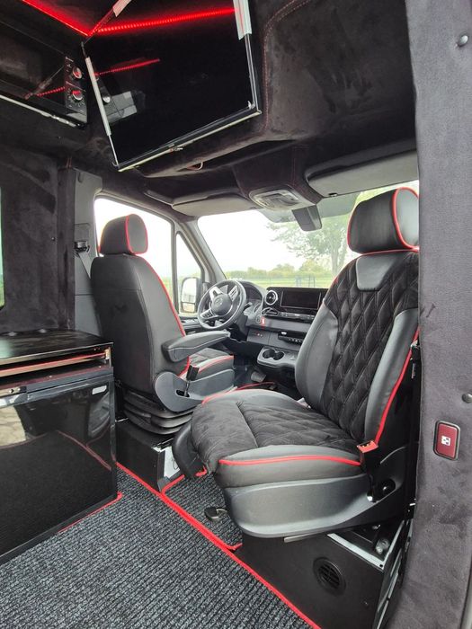 Mercedes-Benz Sprinter Mercedes sprinter 319 5osób automat mbux