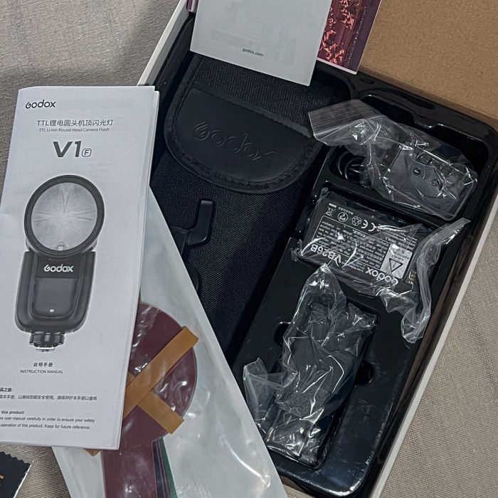 Flash Godox V1 (Fujifilm) NOVO