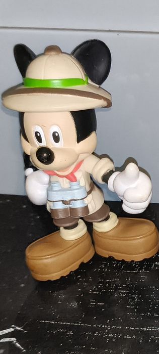 Trzy figurki Disney z serii safari Myszka Miki i Mini oraz Pluto