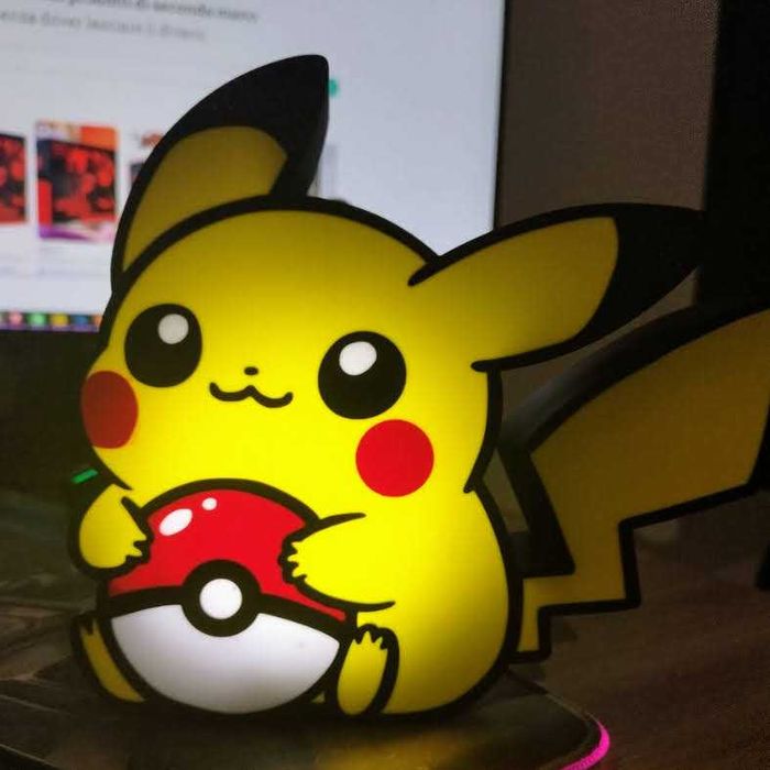 Candeeiro Pikachu com LEDs, Tomada e USB