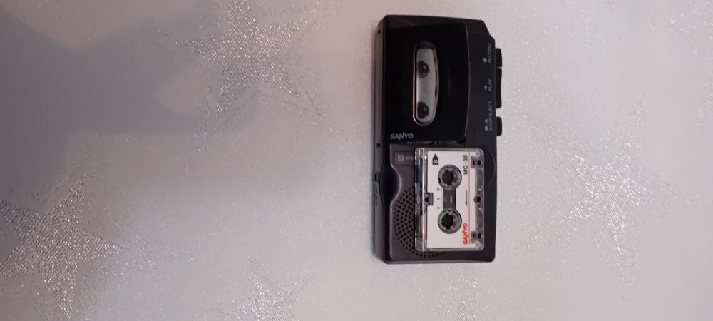 Magnetofon SANYO