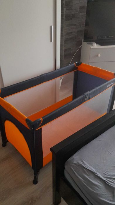 Łóżko turystyczne składane kojec