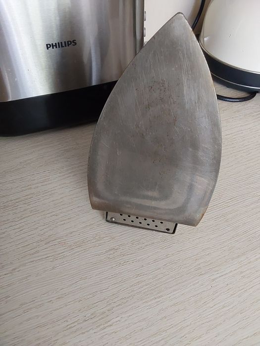 Утюг УЭ 5.   1958года