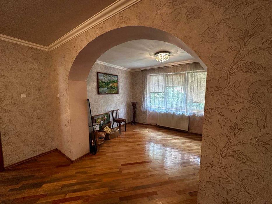 Продається будинок у місті Тячів