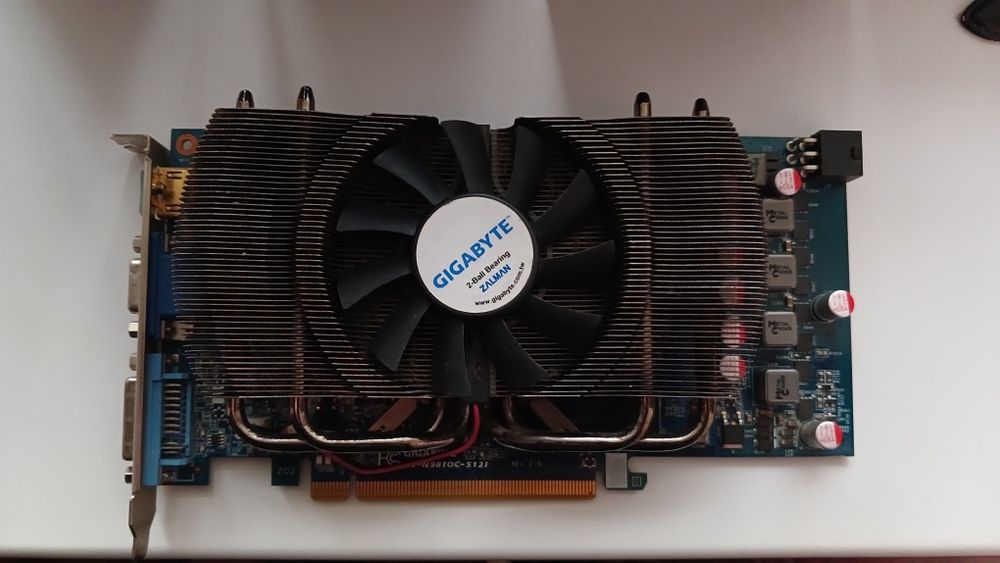 Видеокарта Gigabyte GeForce GT 512