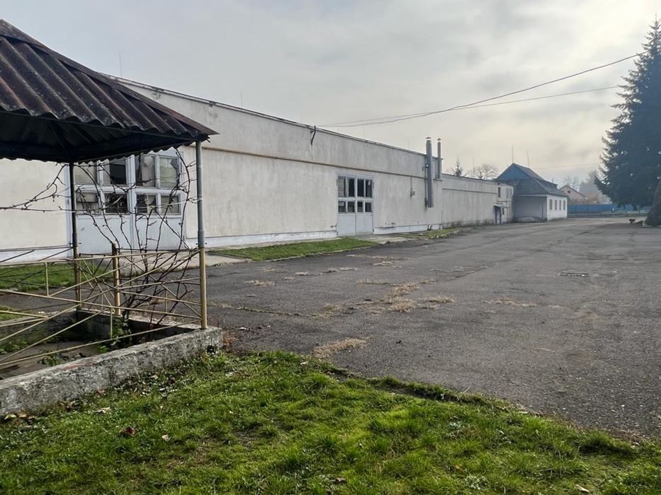 Виробничо-складський комплекс із адмінбуд на воасній ділянці 1.5  га