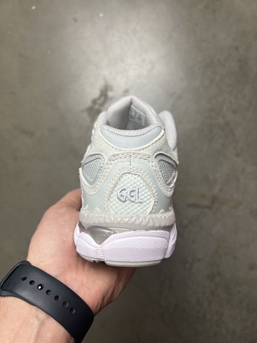 Кросівки жіночі Asics Gel-NYC Light Grey