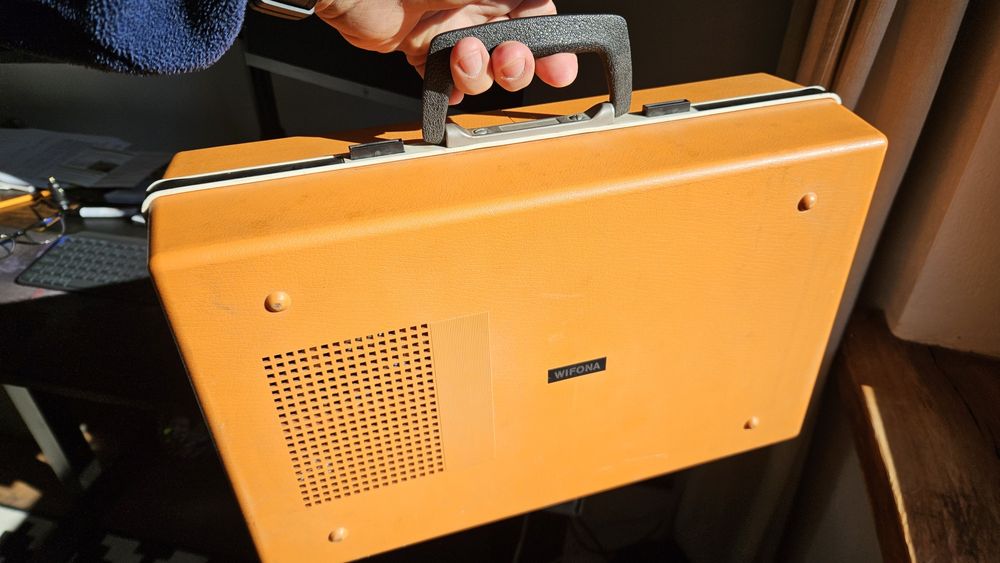 Gramofon wysokiej klasy Wifona Corona SW