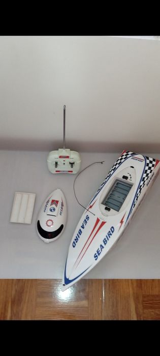 Barco de Velocidade Branco Sea Bird com Controlo Remoto