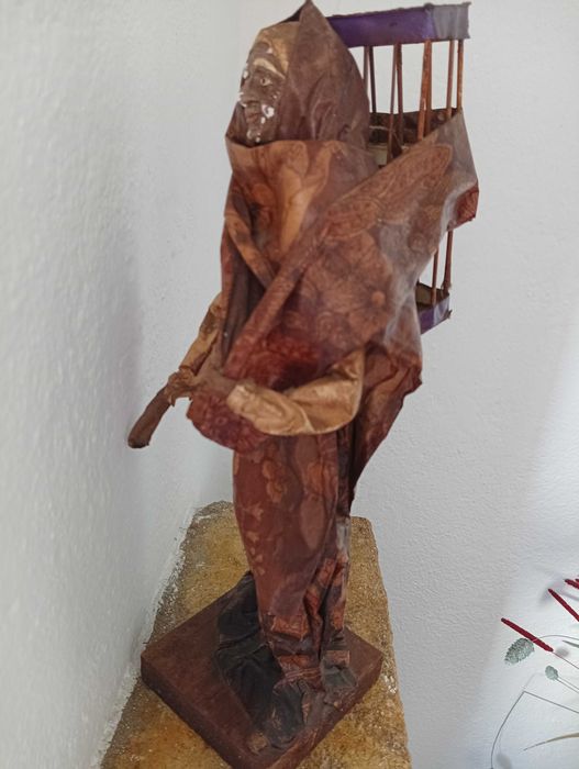 Escultura de arte mexicana em papel