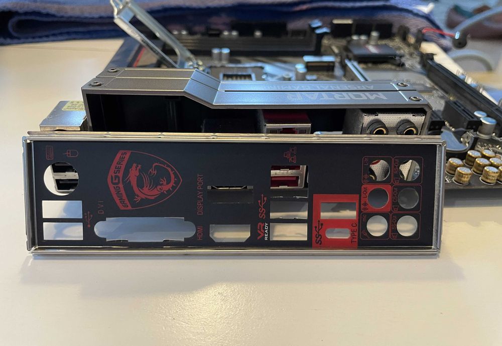 MSI B250M Mortar (Avariada) - Pinos do Socket Impecáveis