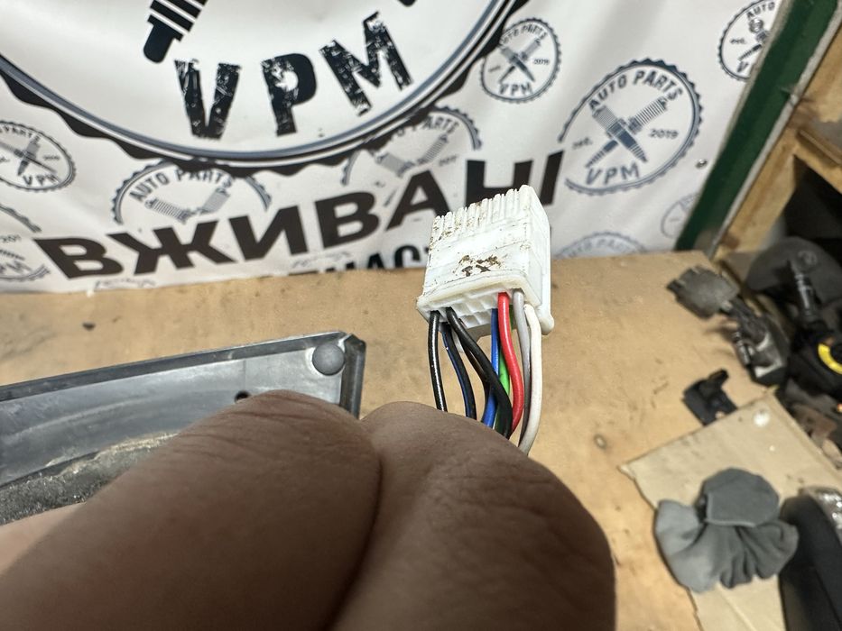 Зеркало ліве, водійське Toyota Auris 2 Verso 9pin