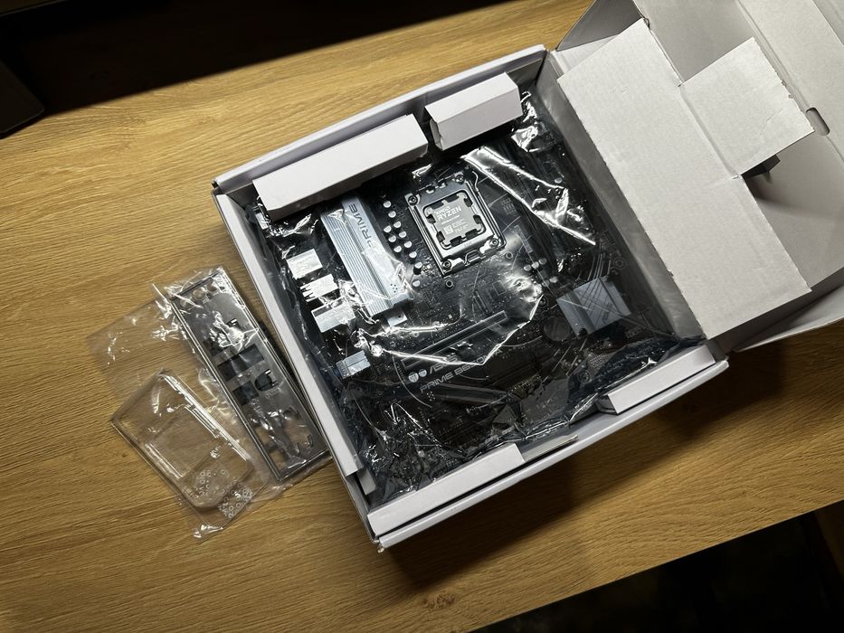 Asus prime b650 m a / amd ryzen 5 7500f