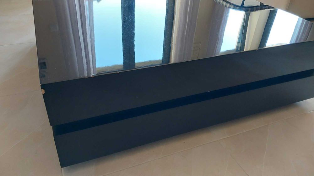 Mesa de centro preta