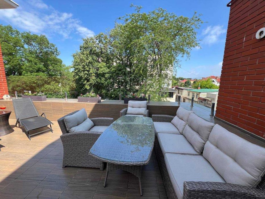 Многокомнатная квартира по адресу ул. Спортивная (площадь 180 м²) - Atlanta.ua - фото 2