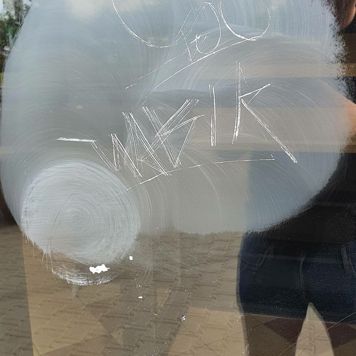 Polerowanie szyb Cale Mazowieckie .