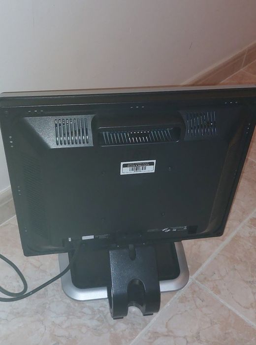 Monitor hp S/ hdmi Funciona Bem faço entrega domicílio