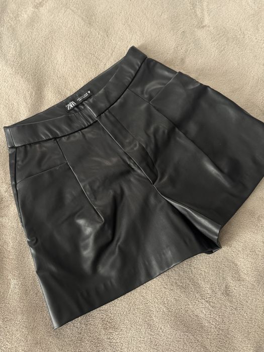 Шкіряні шорти Зара