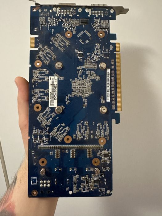 ASUS EN8800GT / HTDP / 1G / A