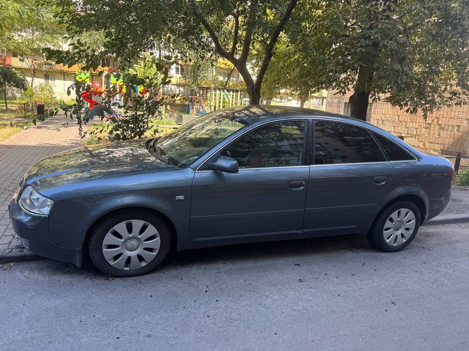 Audi A6 2004 рік