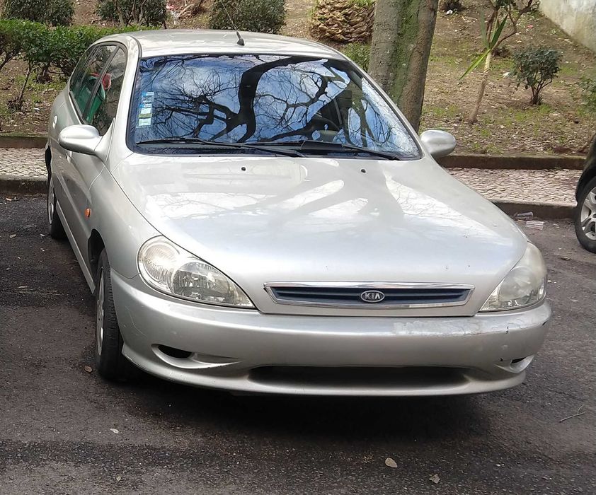 Kia Rio LS gasolina Alvalade • OLX.pt