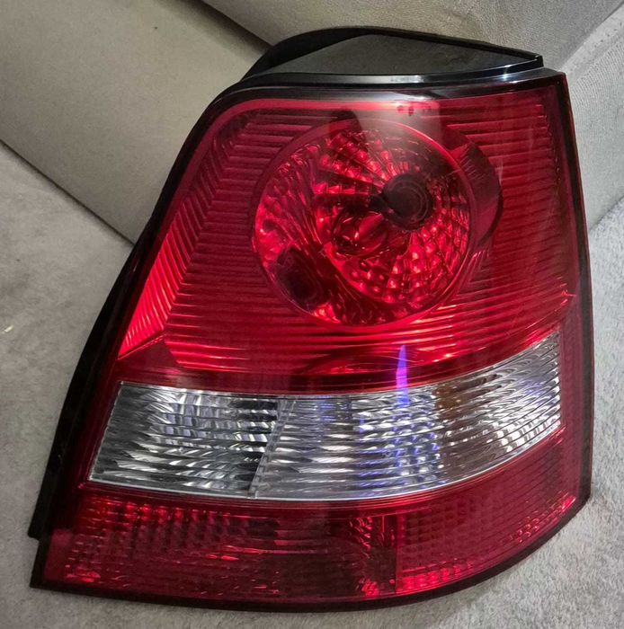 Lampa Prawa Tylna KIA SORENTO I (02-09r.) Oryginalna SAMLIP