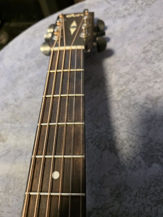 Гітара Cort масив