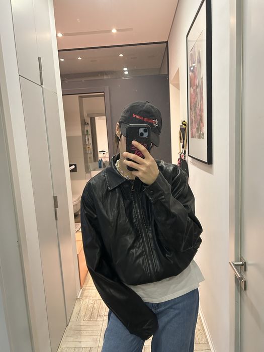 Нова дуже стильна шкірянка-бомбер