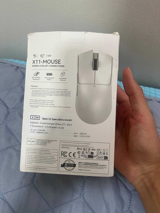 Rato (mouse)  Gamer Attack Shark X11 (selado) com Dock de carregamento